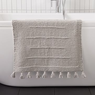 Organic Hand Knit Variegated Bath Mat, White, 20"x34" - Image 3
