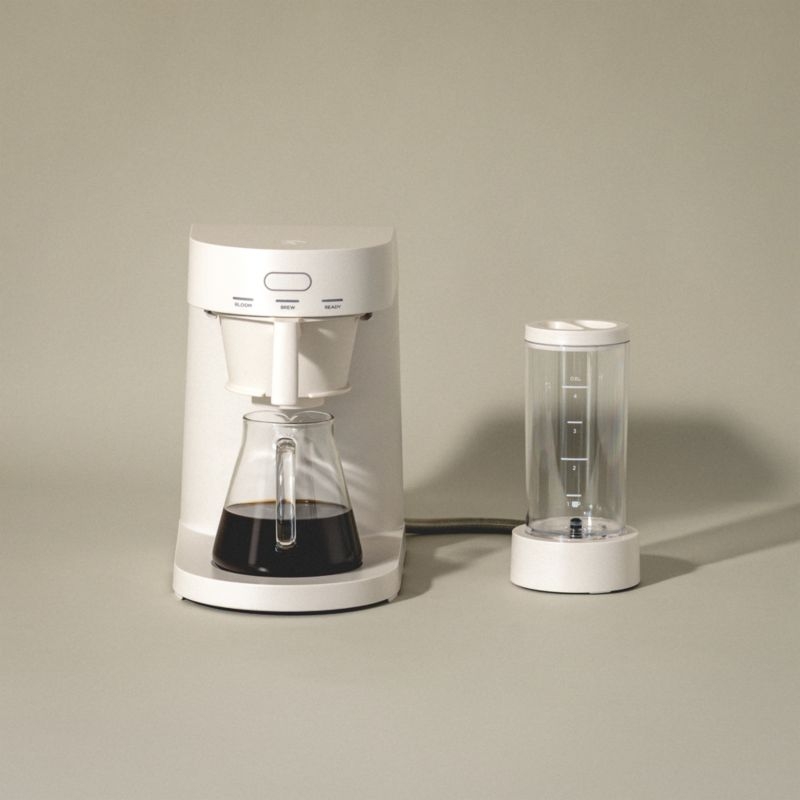 Ratio Four Linen Coffee Maker - Image 4