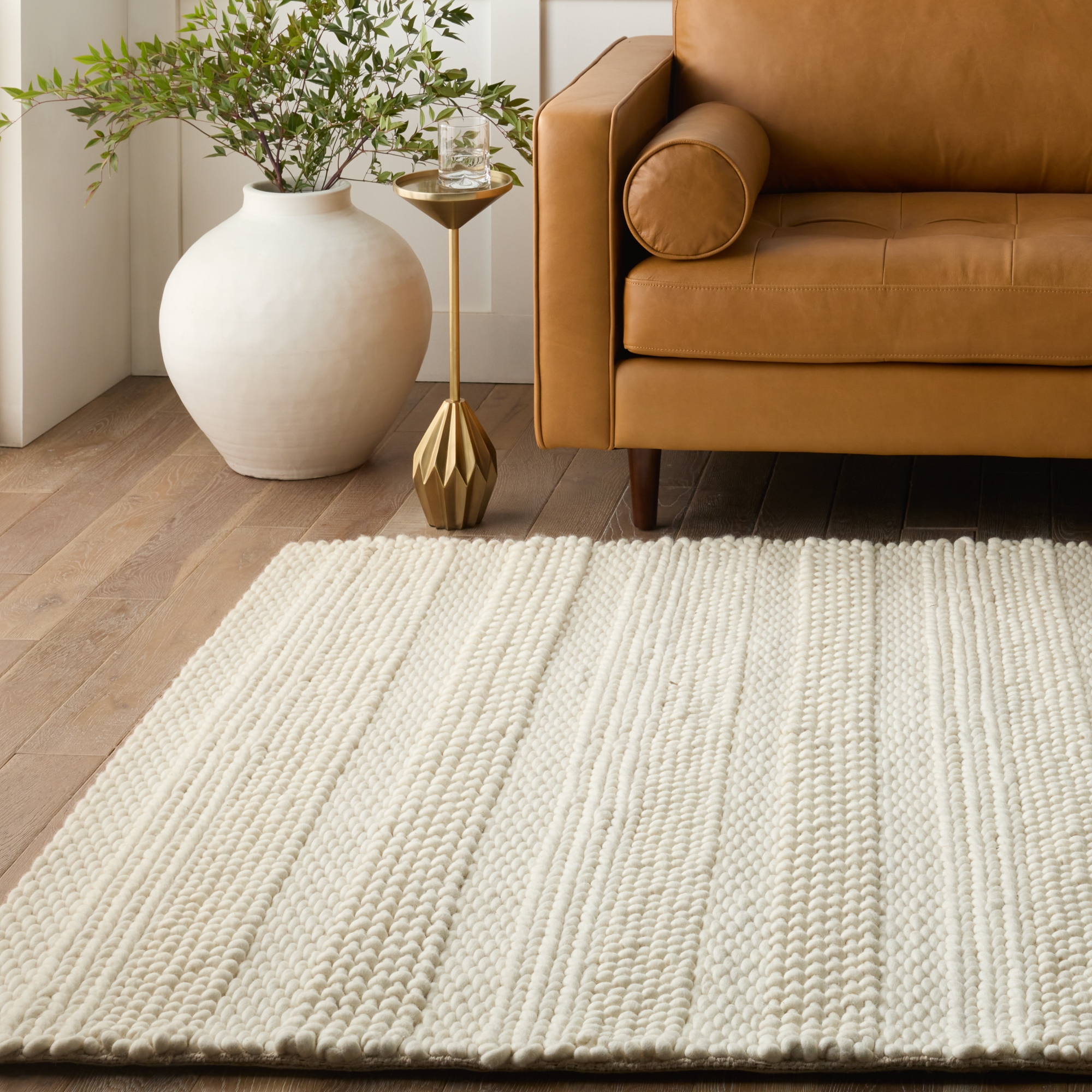 Lagom Handmade Solid Ivory Area Rug (5'X8') - Image 7