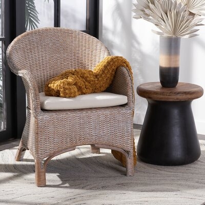 Tynan Accent Chair W/Cushion - Image 0