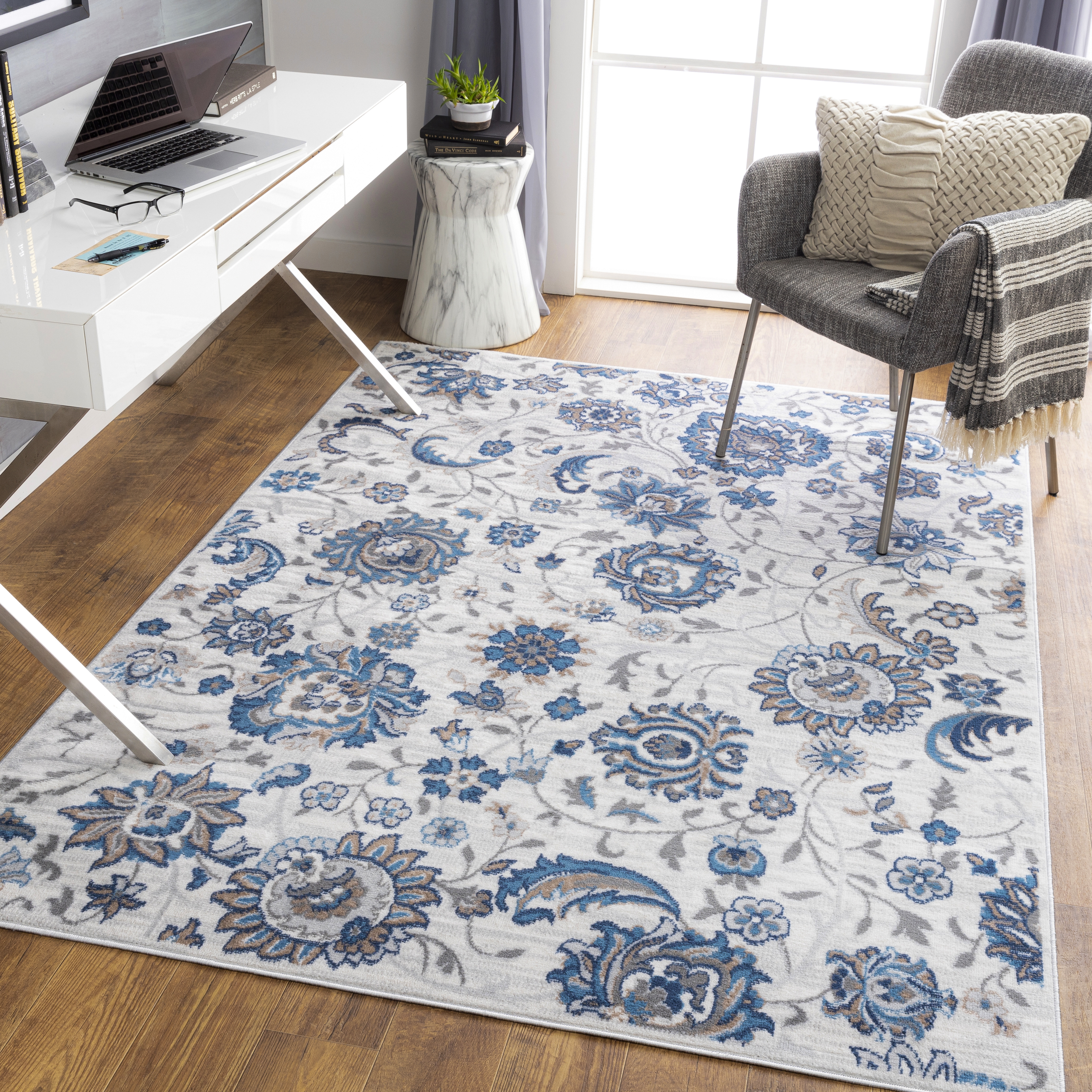 Cesar Gray Indoor 5'3" x 7' Machine Woven Rug - Image 1