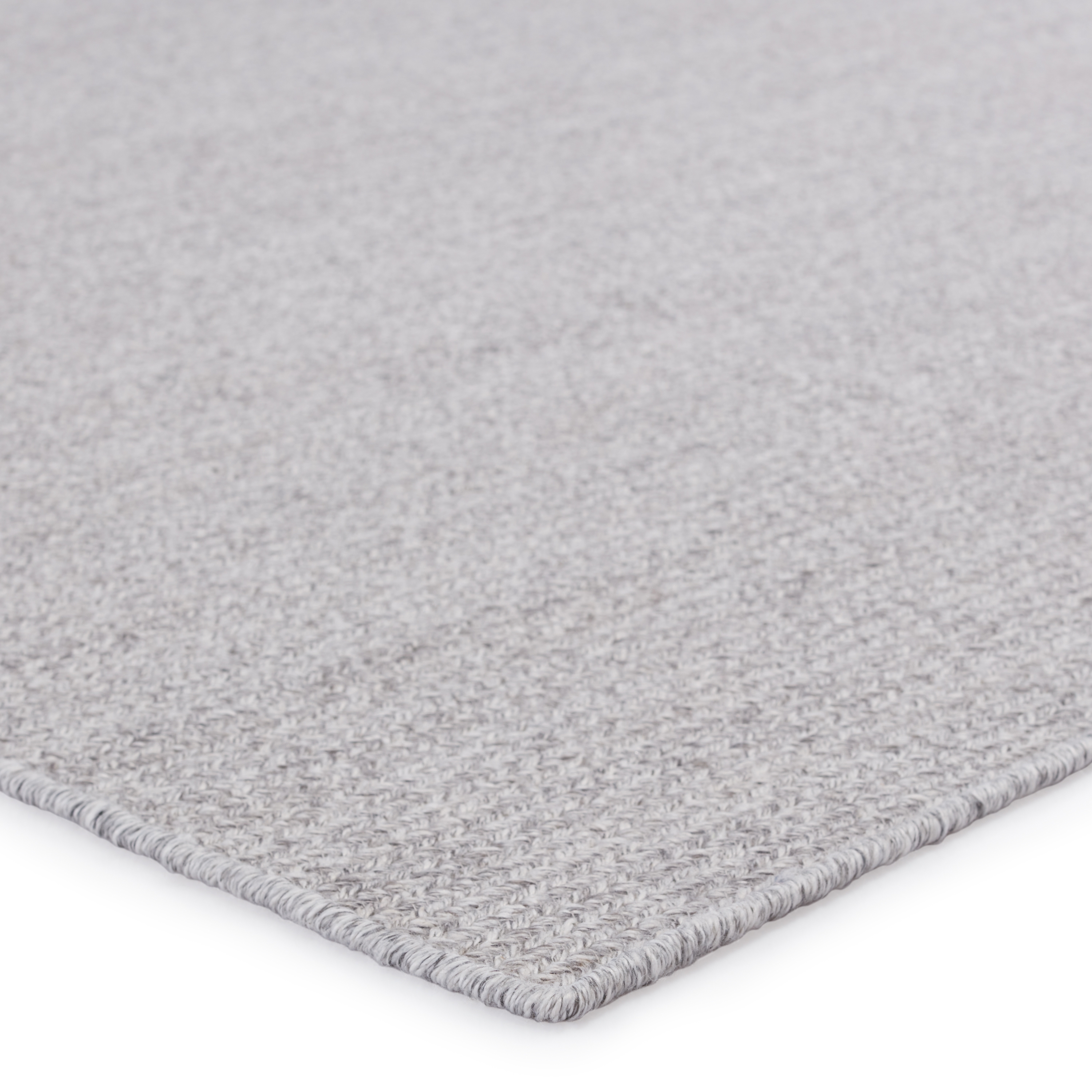 Maracay Indoor/ Outdoor Solid Light Gray/ White Area Rug (4'X6') - Image 1
