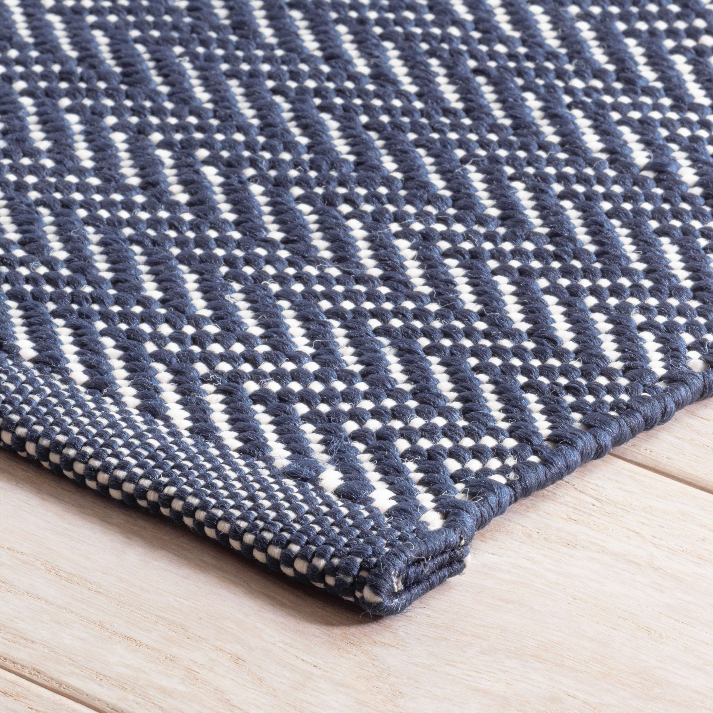 Herringbone Navy/Ivory Handwoven Indoor/Outdoor Rug - Image 5