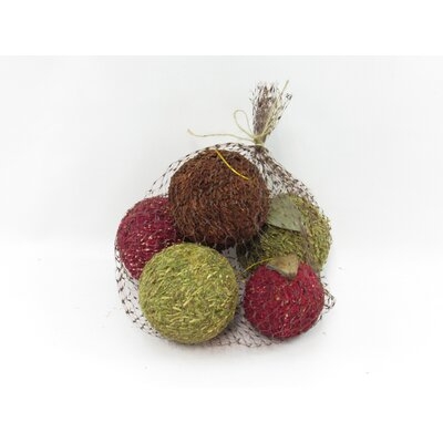 DECORATIVE BALLS COVERED IN PINE REED IN A MESH BAG - Image 0