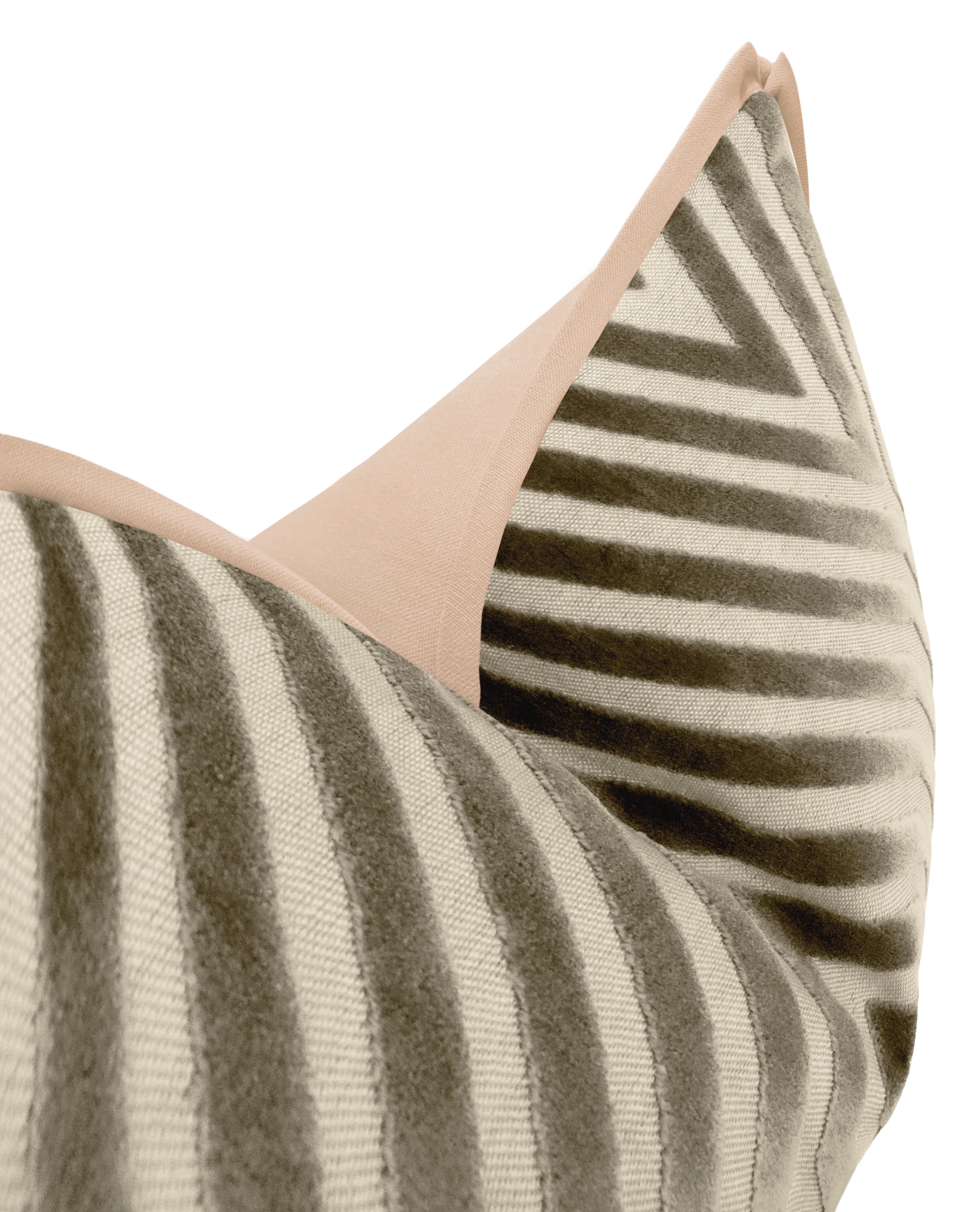 VANDERBILT VELVET // DOVE | SCHUMACHER - 20" X 20" / BUTTERFLY FLANGE / Celadon - Image 5