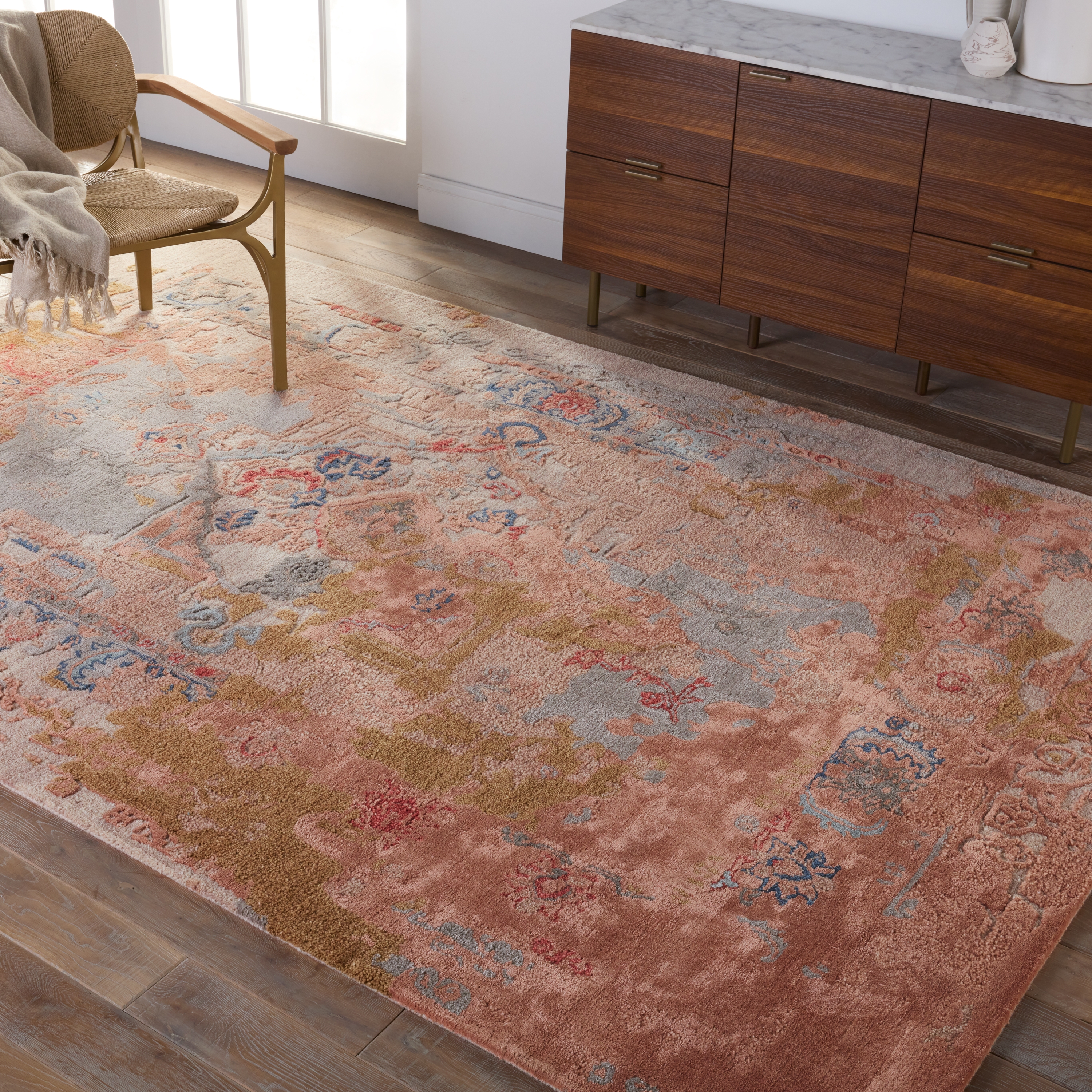 Sandia Handmade Medallion Pink/ Light Taupe Area Rug (6'X9') - Image 4