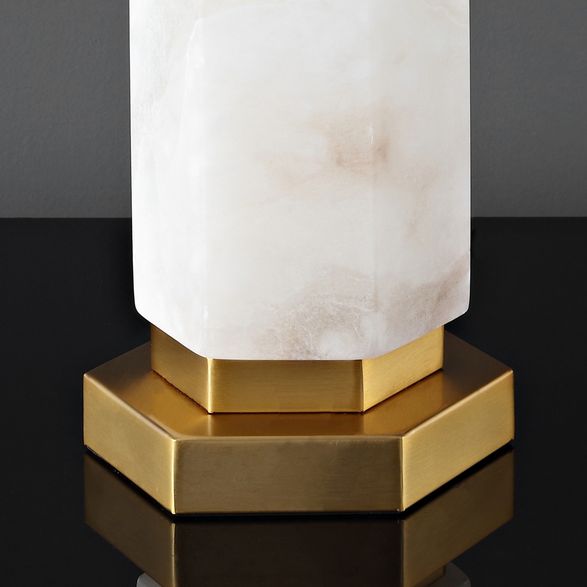 Safavieh Couture Lynsey Alabaster Table Lamp - Gold/White - Image 5