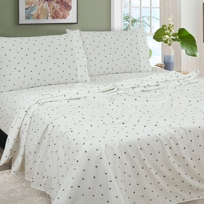 200 TC Scibble Square Printed Sheet Set Includes 1 Fitted Sheet, 1 Flat Sheet And 2 Pillowcases - Image 0