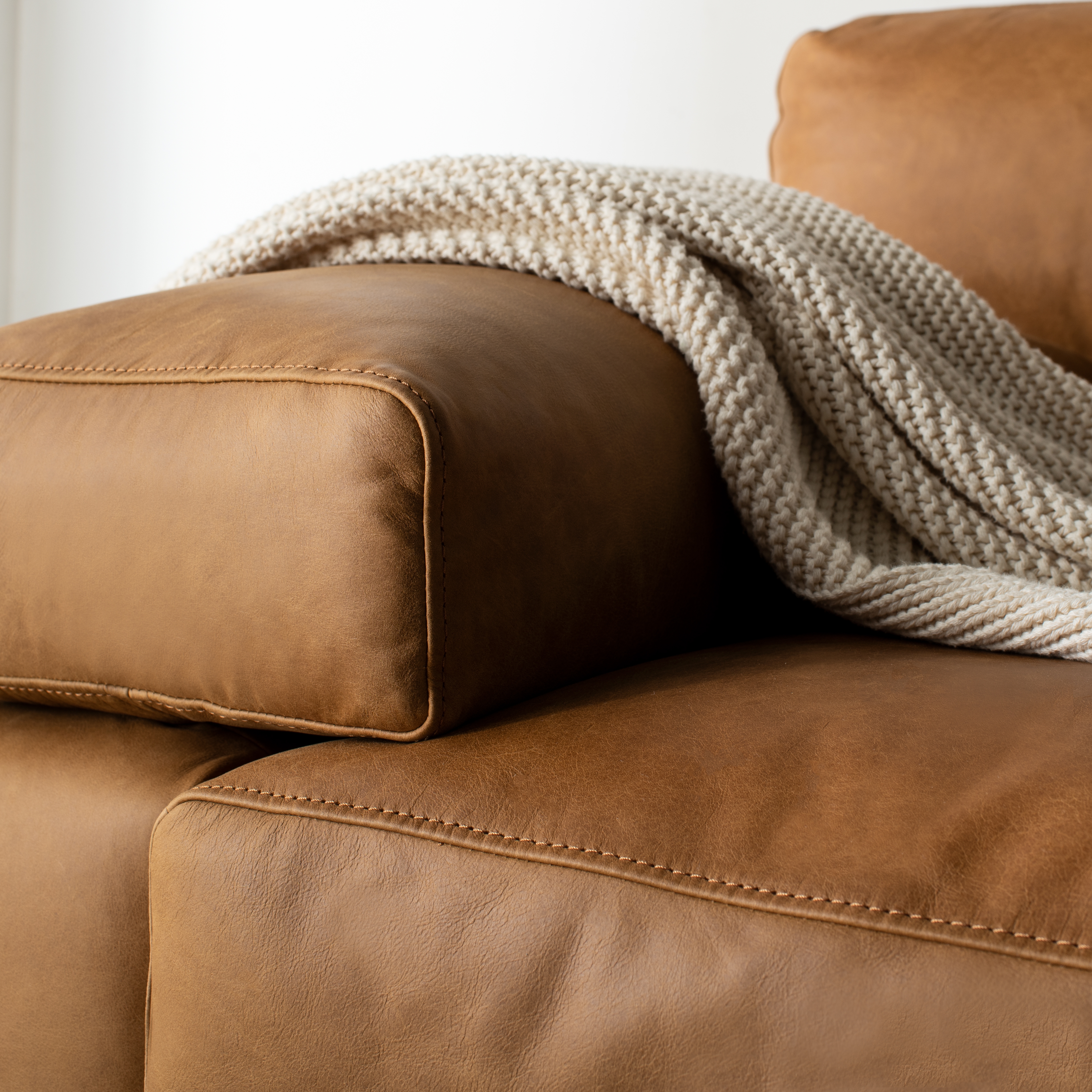 Sampson Italian Leather Sofa - Light Brown - Arlo Home - Image 3