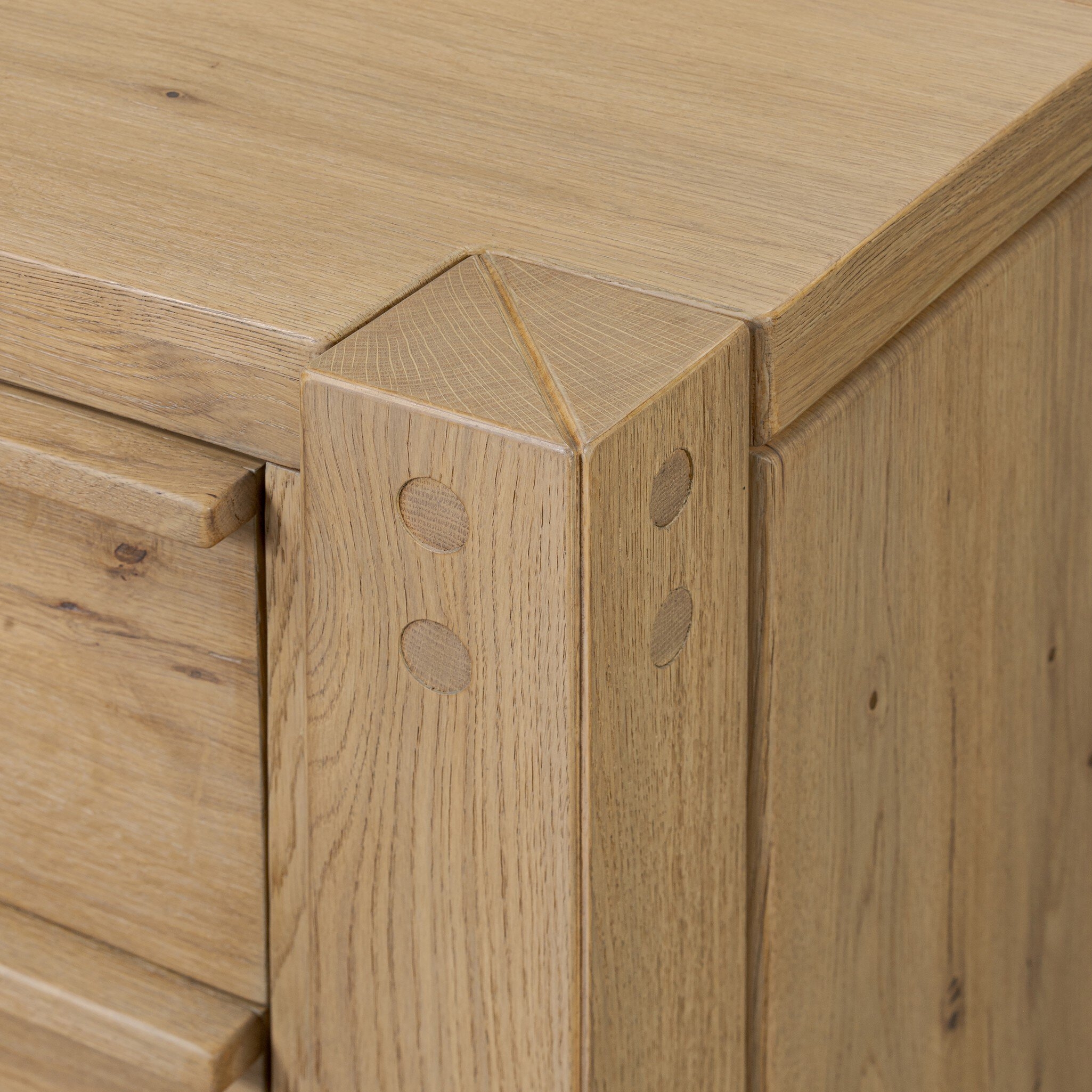 Emmer 6 Drawer Dresser - Aged Smoked Oak Veneer - Image 7