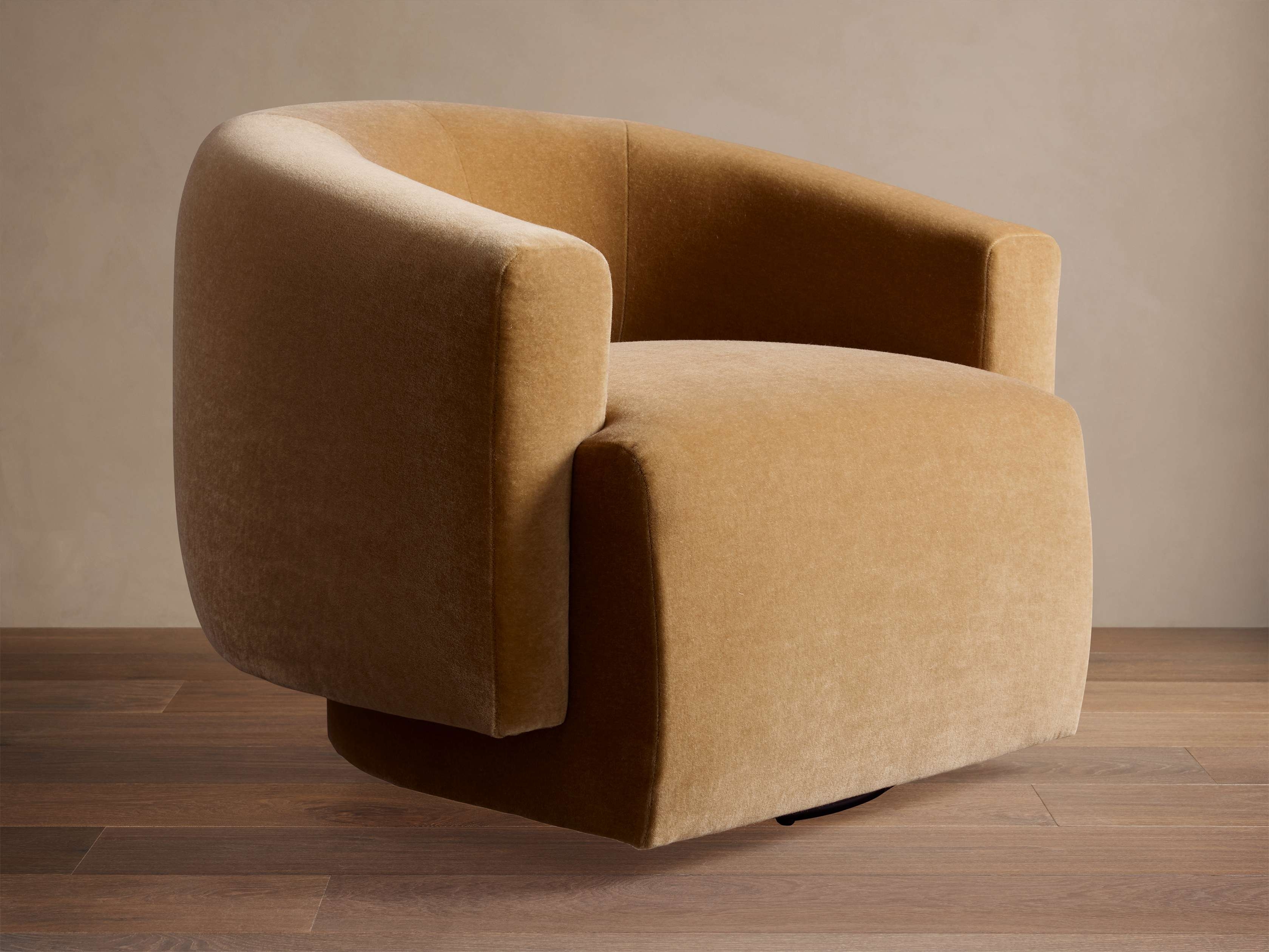 Hamlin Swivel Chair in Upholstered Nevada Camel - Image 0