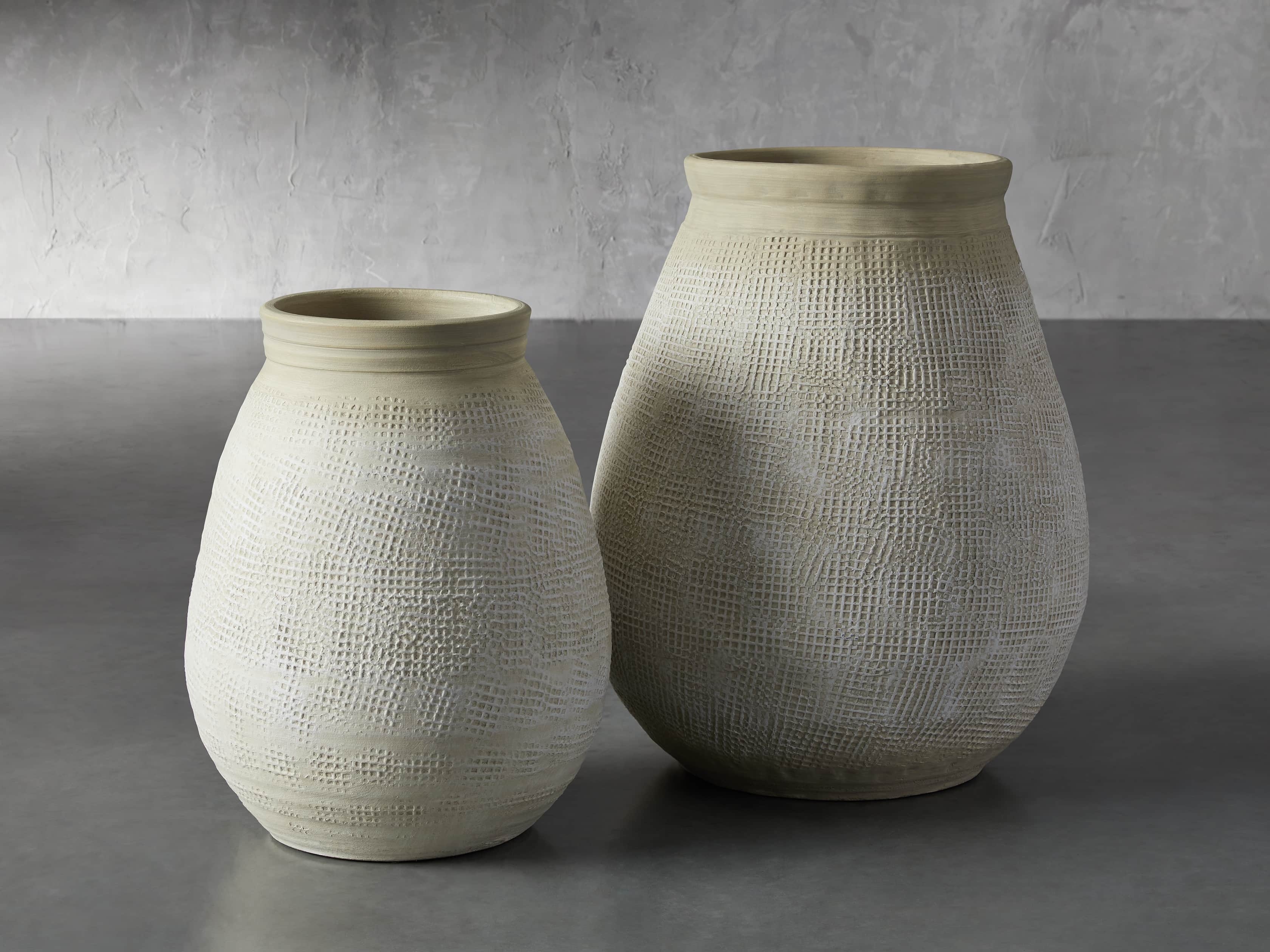 Nimos Vessel in Terracotta Small White - Image 0