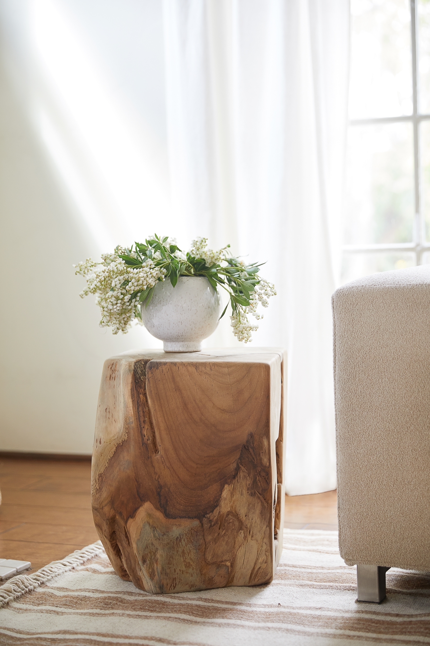 Sandrina Decorative Vase - Image 1