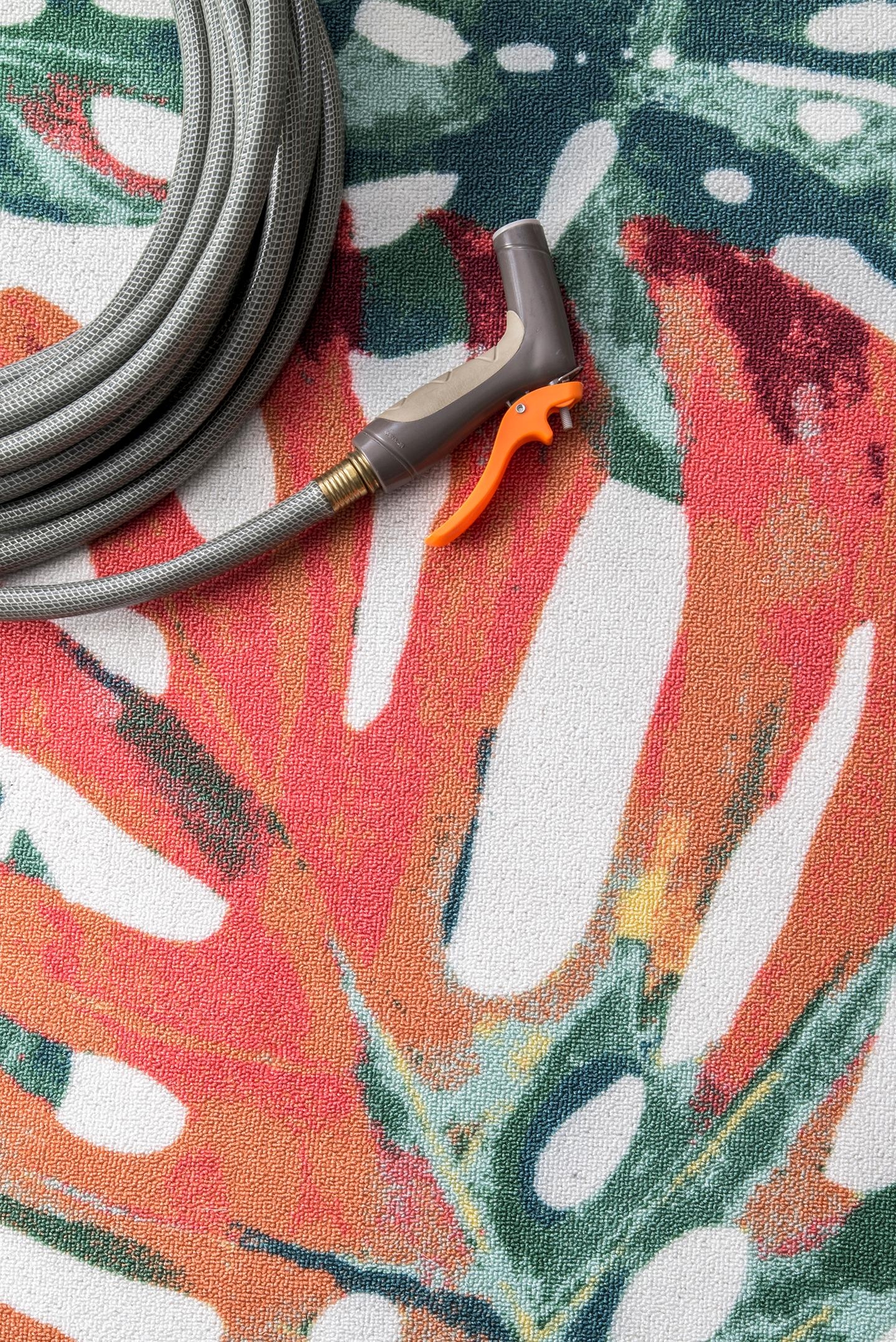 Contemporary Floral Janice Area Rug - Image 3