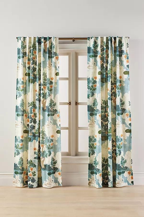 Cotton Printed Swan Curtain - Image 0