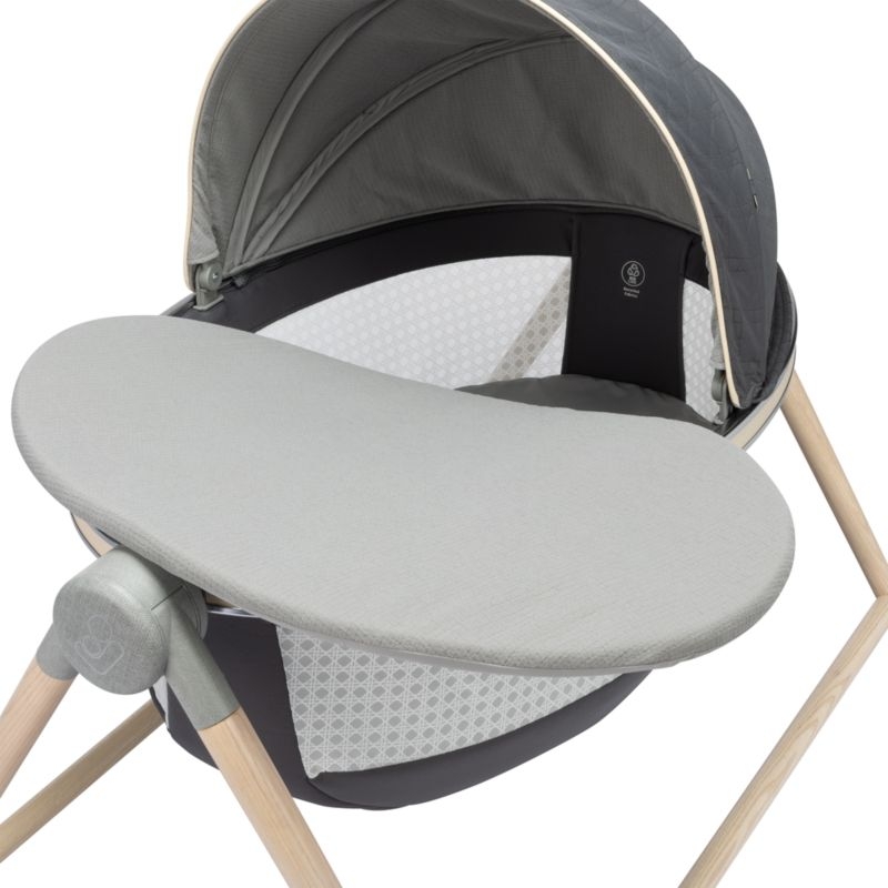 Maxi-Cosi ® Sibia Onyx Heritage Baby Bassinet with CryAssist ™ - Image 4