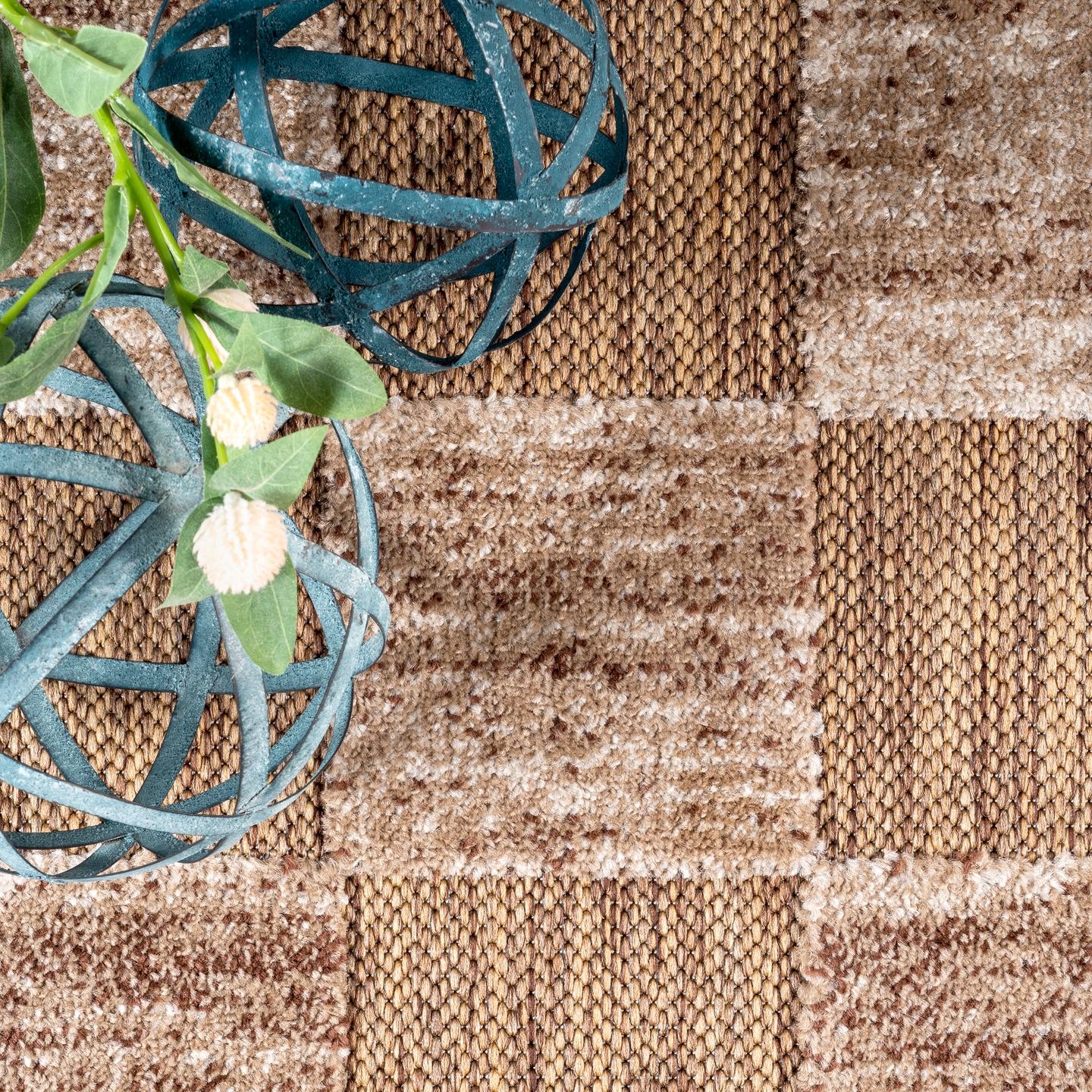Mckinley Textured Tiles Indoor/Outdoor Area Rug - Image 5