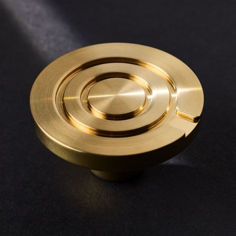 Le Creuset ® Light Gold Large Crucible Knob - Image 2