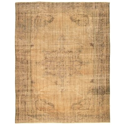 One-of-a-Kind Deshona Hand-Knotted 1980s 6'11" x 8'11" Wool Area Rug in Khaki - Image 0