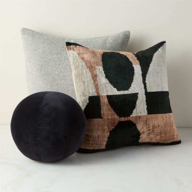 Modern Graphic Throw Pillow Cover Set - Image 0