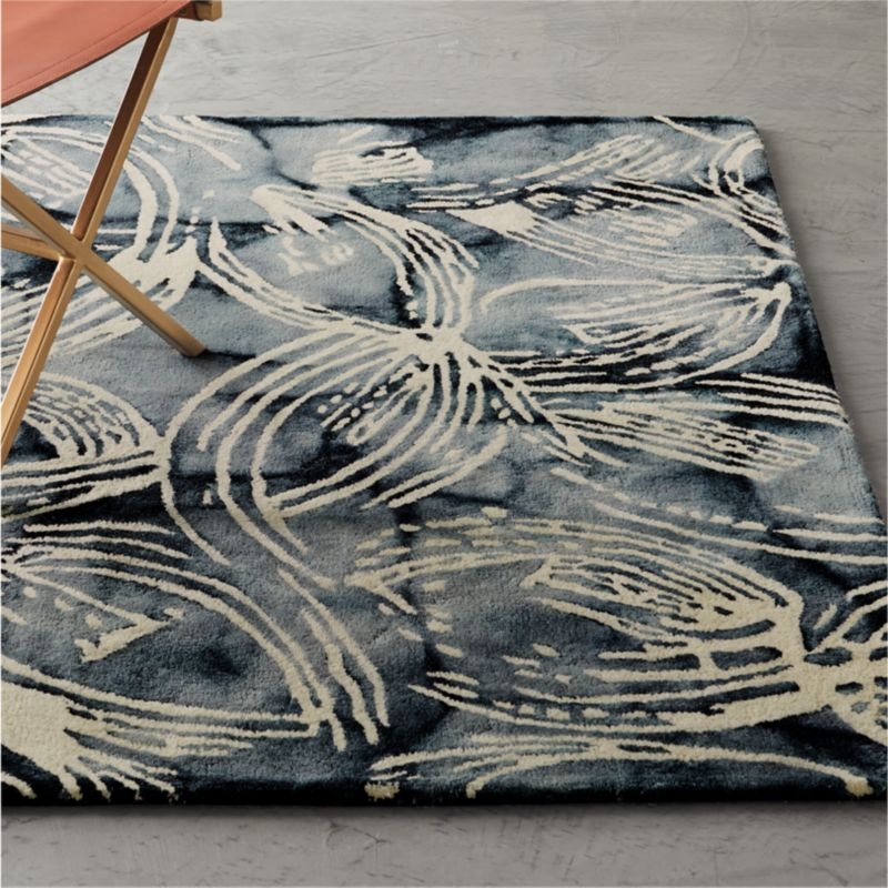 Pareo Blue and White Patterned Rug 5'x8' - Image 1