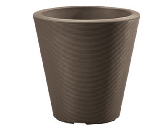  Madison Plastic Pot Planter Color: Bark, Size: 14" H x 14" W x 14" D - Image 0