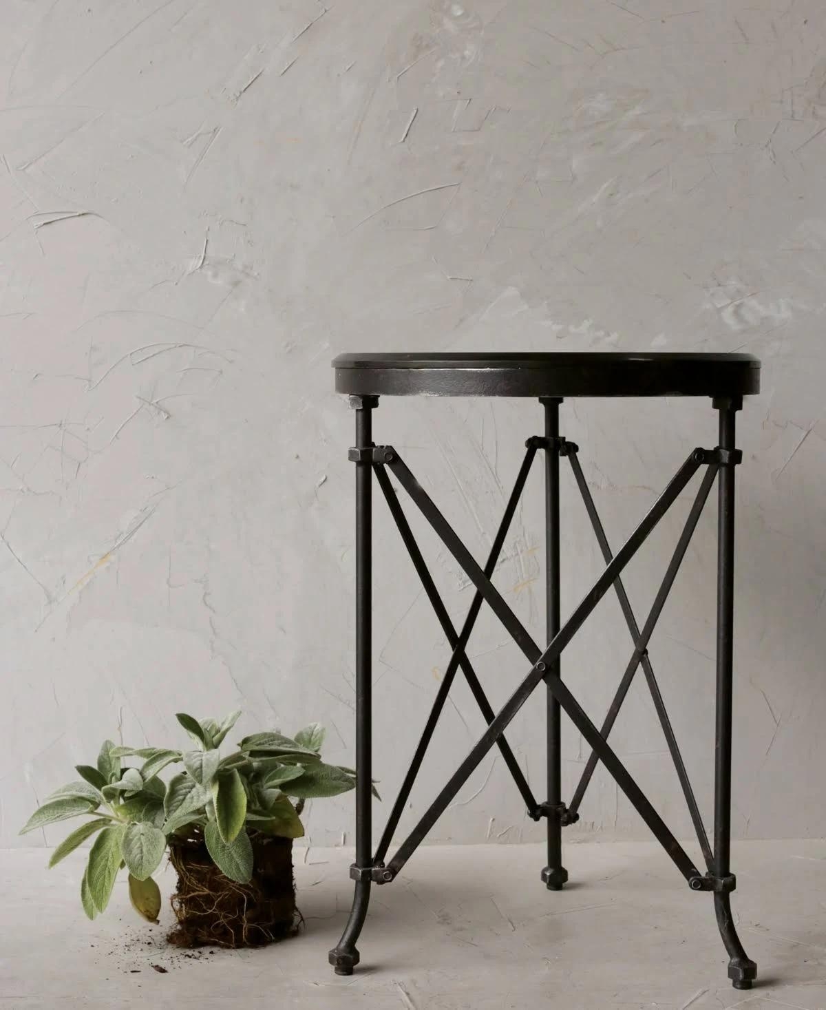 Major Accent Table, Black - Image 4