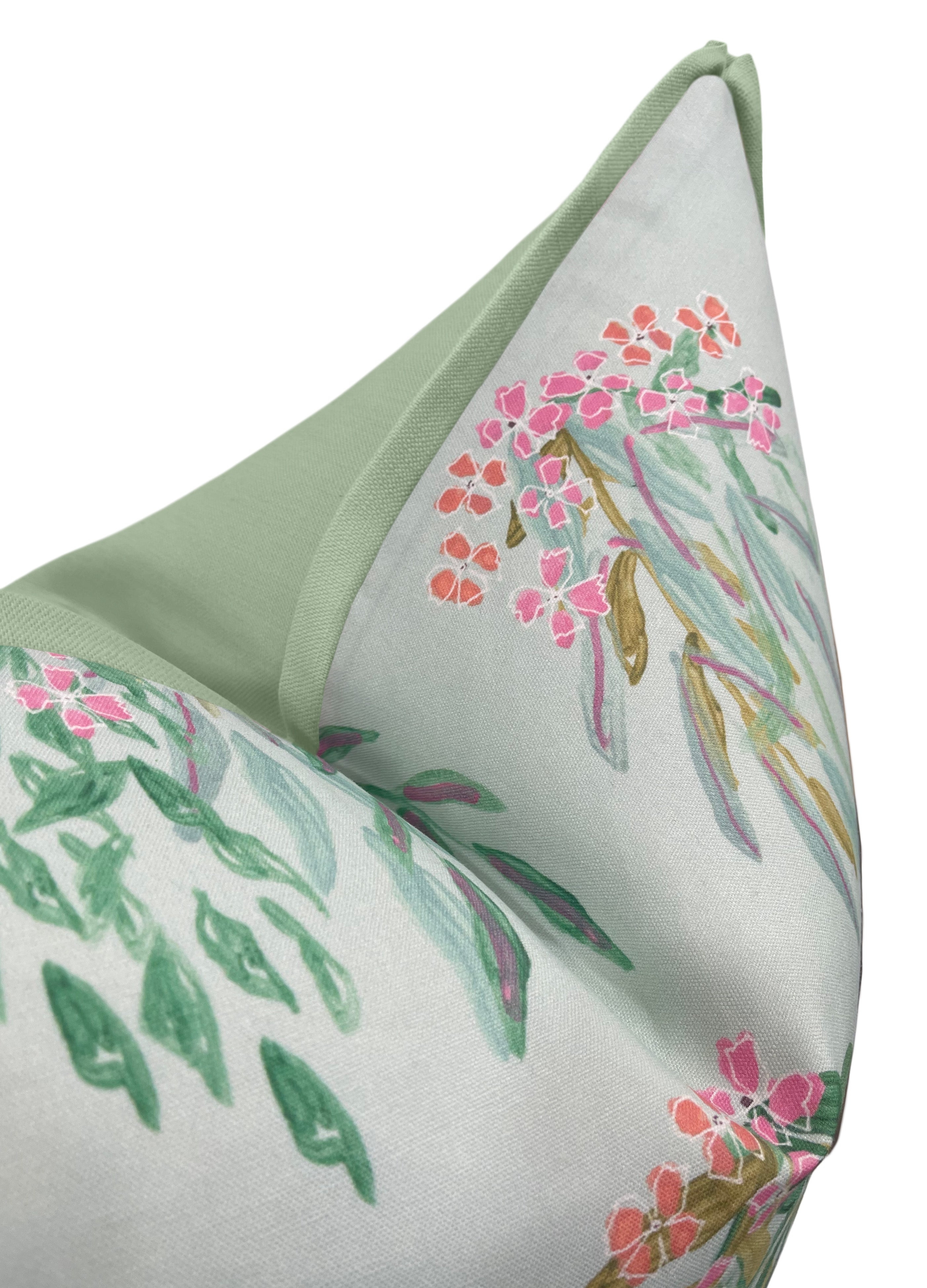 LARA | LULIE WALLACE - SAMPLE 4" X 4" / BUTTERFLY FLANGE / Eucalyptus - Image 0