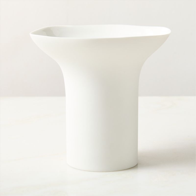Flora Short White Porcelain Vase - Image 4
