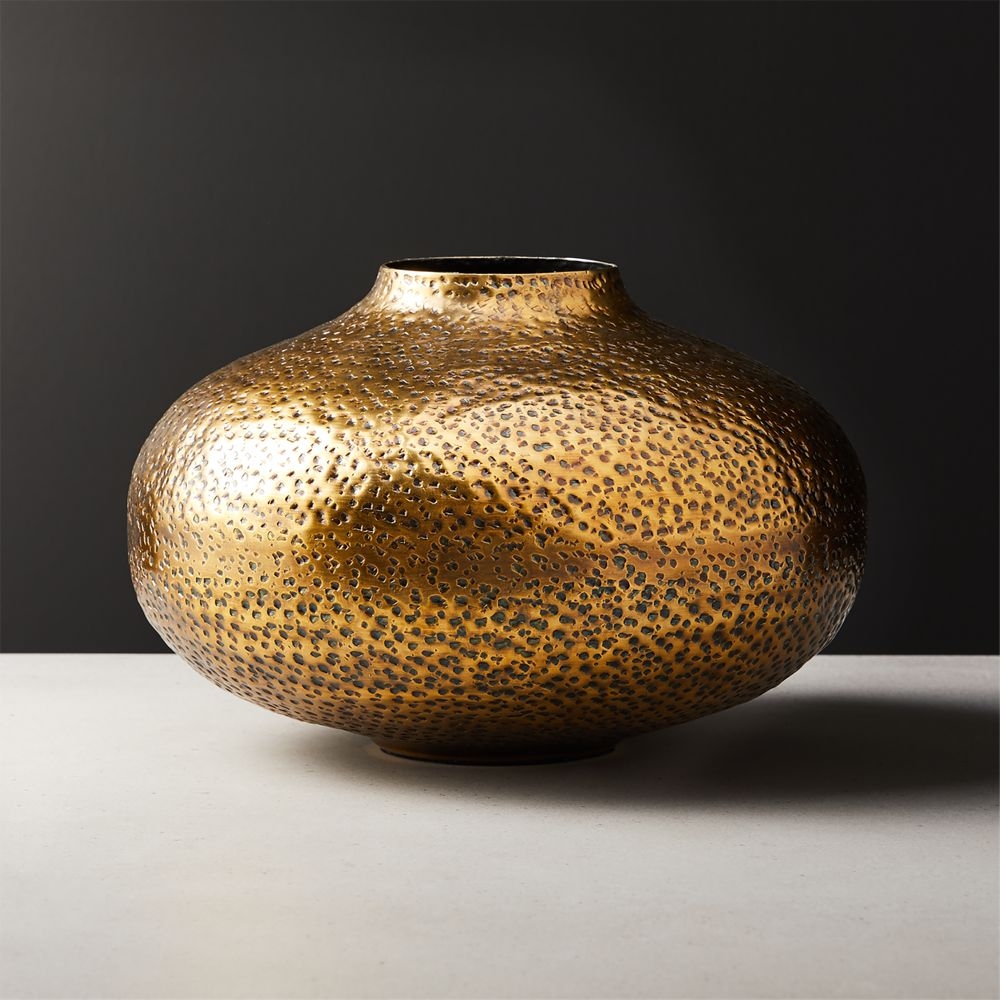Etna Brass Vase - Image 0
