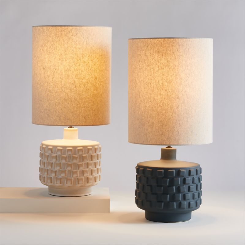 Eino Ivory Ceramic Table Lamp 26.5" - Image 1