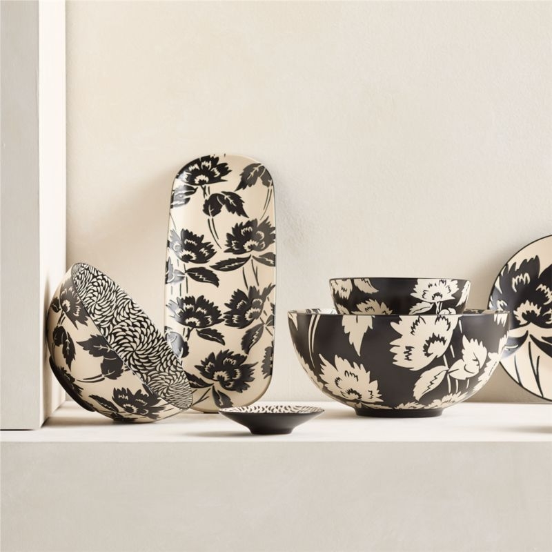 Jardin Stoneware 6" Serving Bowl - Image 1