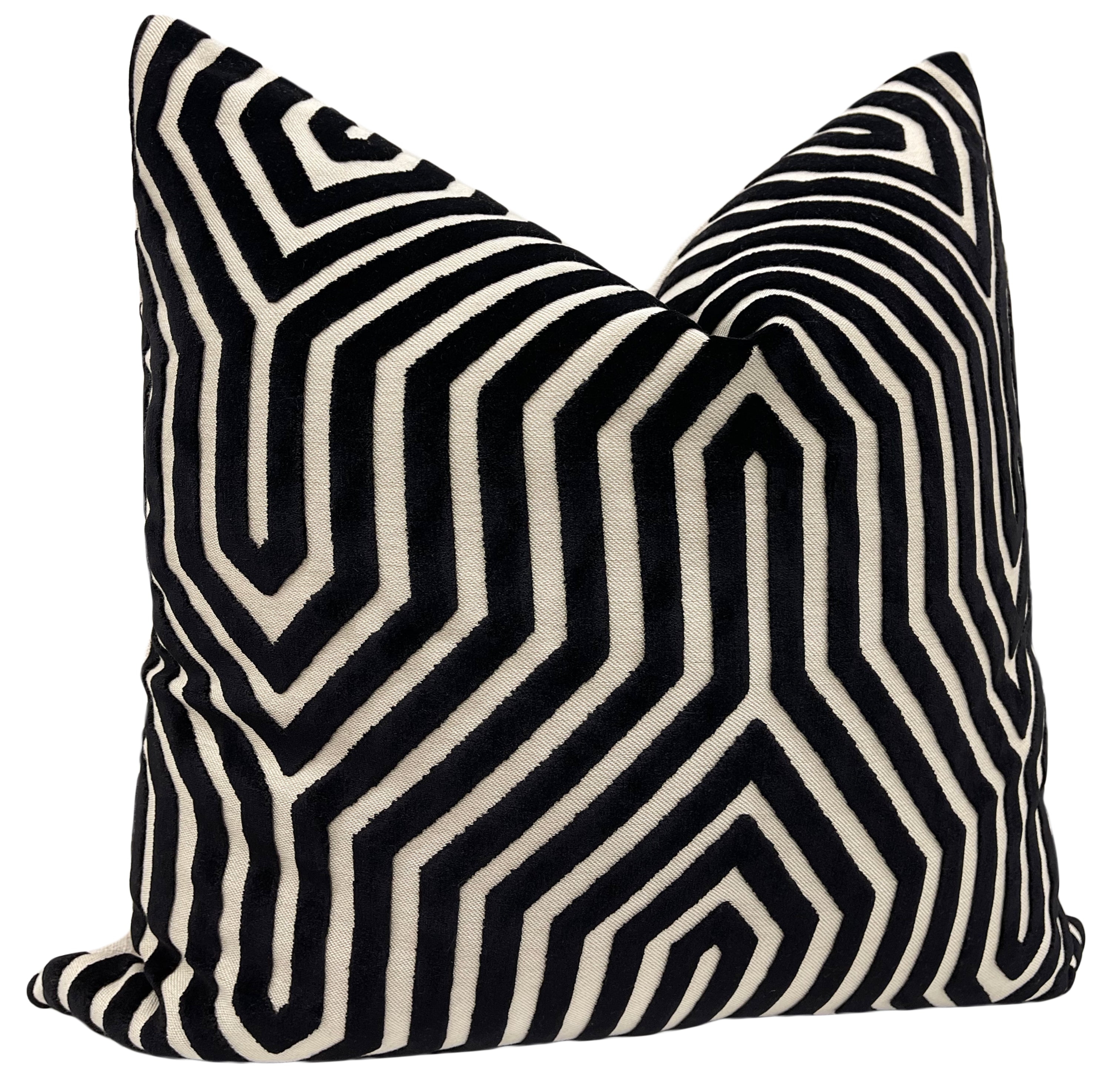 VANDERBILT VELVET // NOIR - 20” X 26” STANDARD SHAM - Image 1