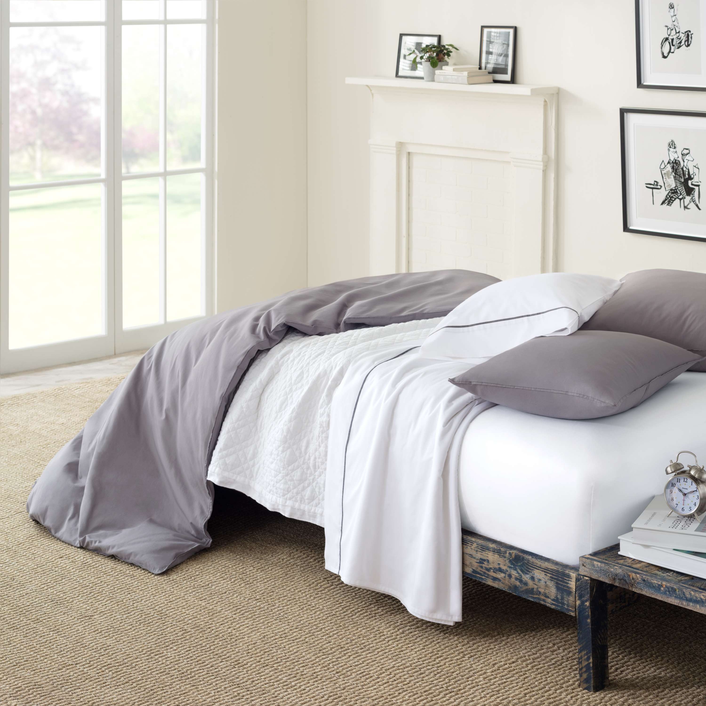 Washed Linen White Quilt - Image 1