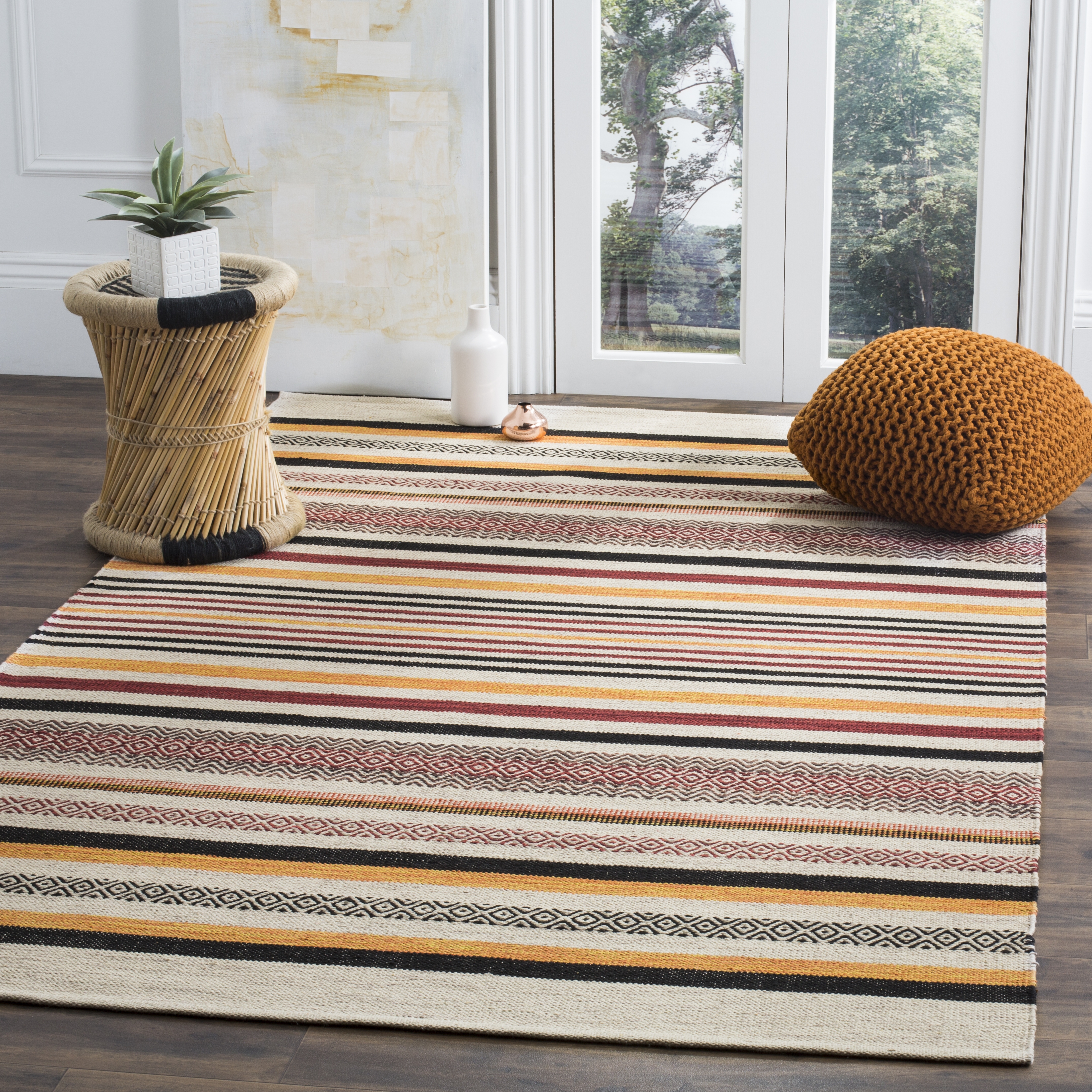 Arlo Home Hand Woven Area Rug, MTK211A, Red/Multi,  5' X 8' - Image 1