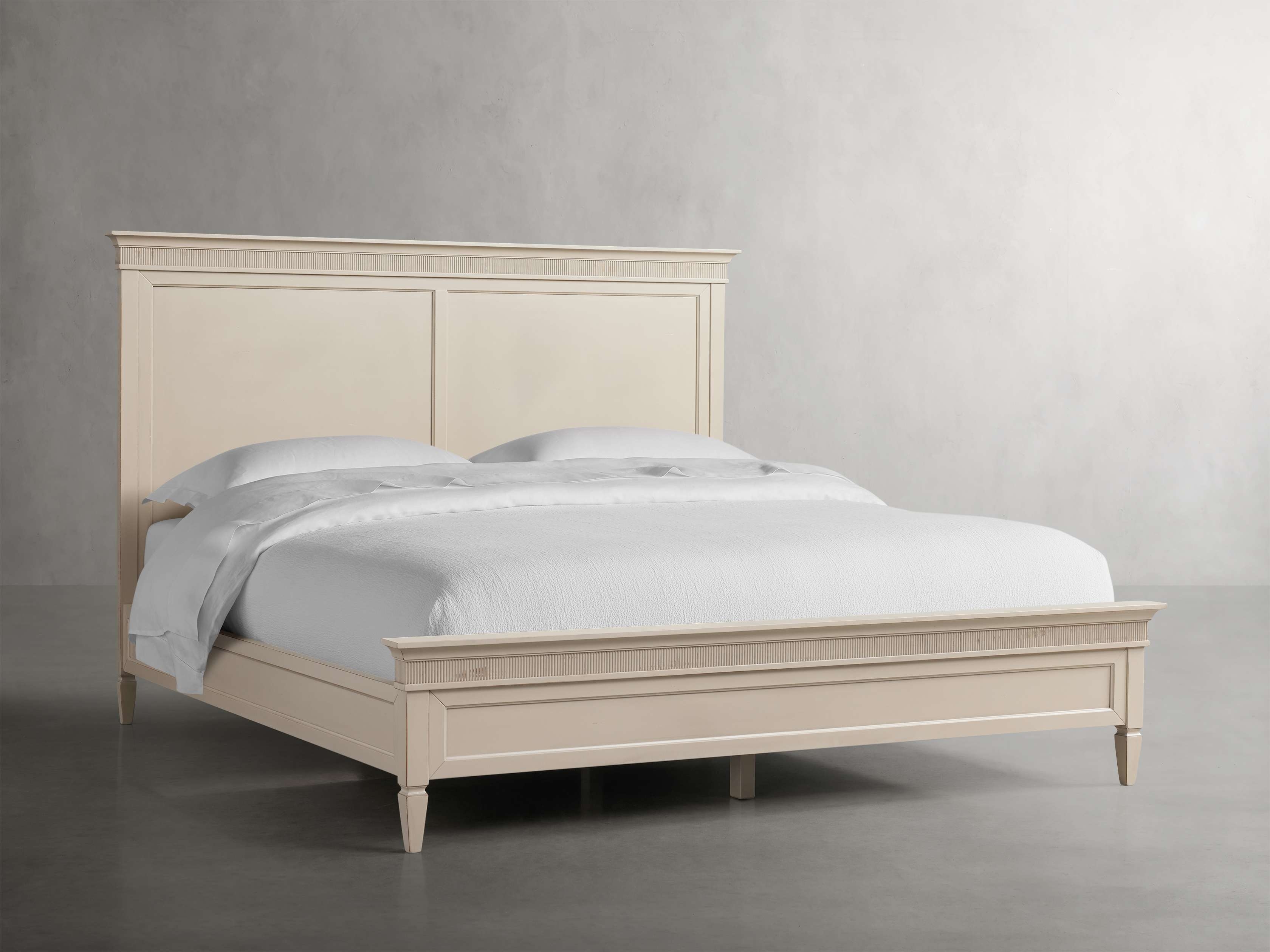 Ottavia Bed in Wood Queen Gray  Fumo  - Image 0