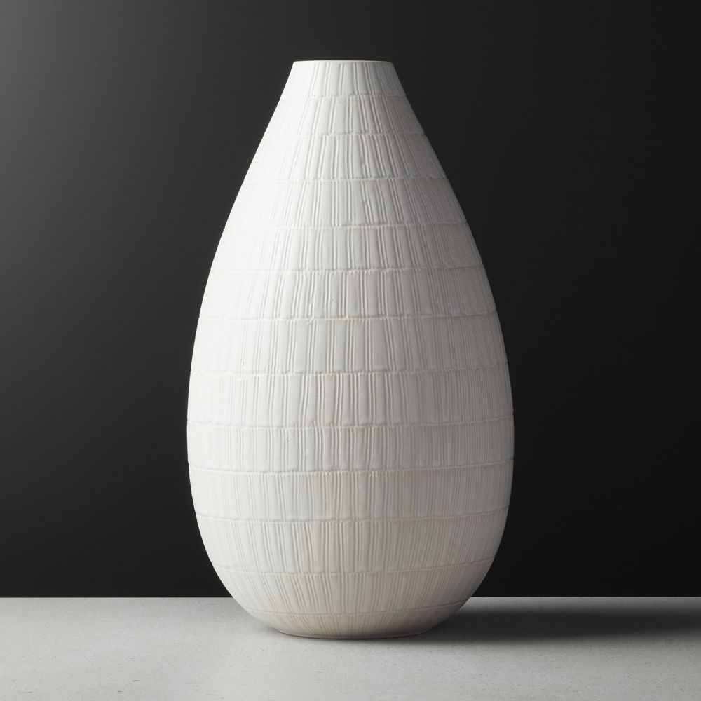 Basel Ivory Teardrop Vase - Image 0