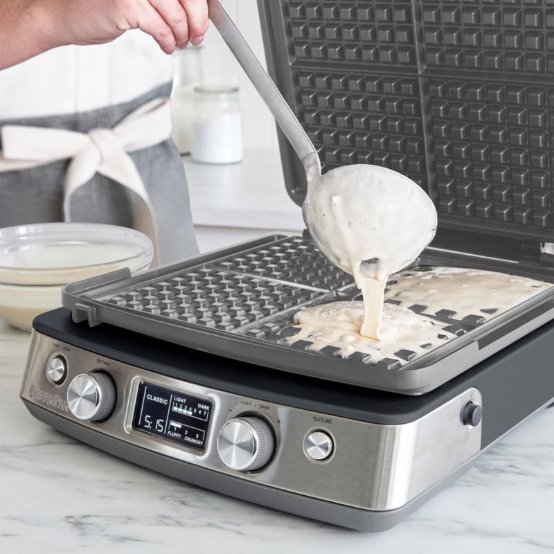 GreenPan™ Elite 4-Square Waffle Maker in Graphite - Image 6