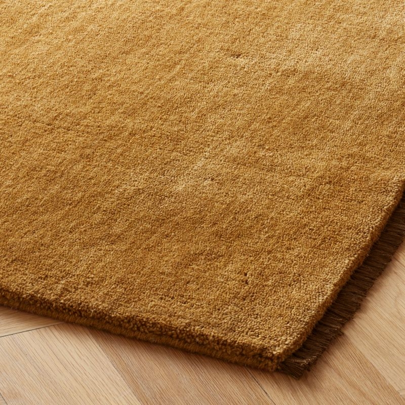 Henry Gold Handloomed Wool Rug 8'x10' - Image 1