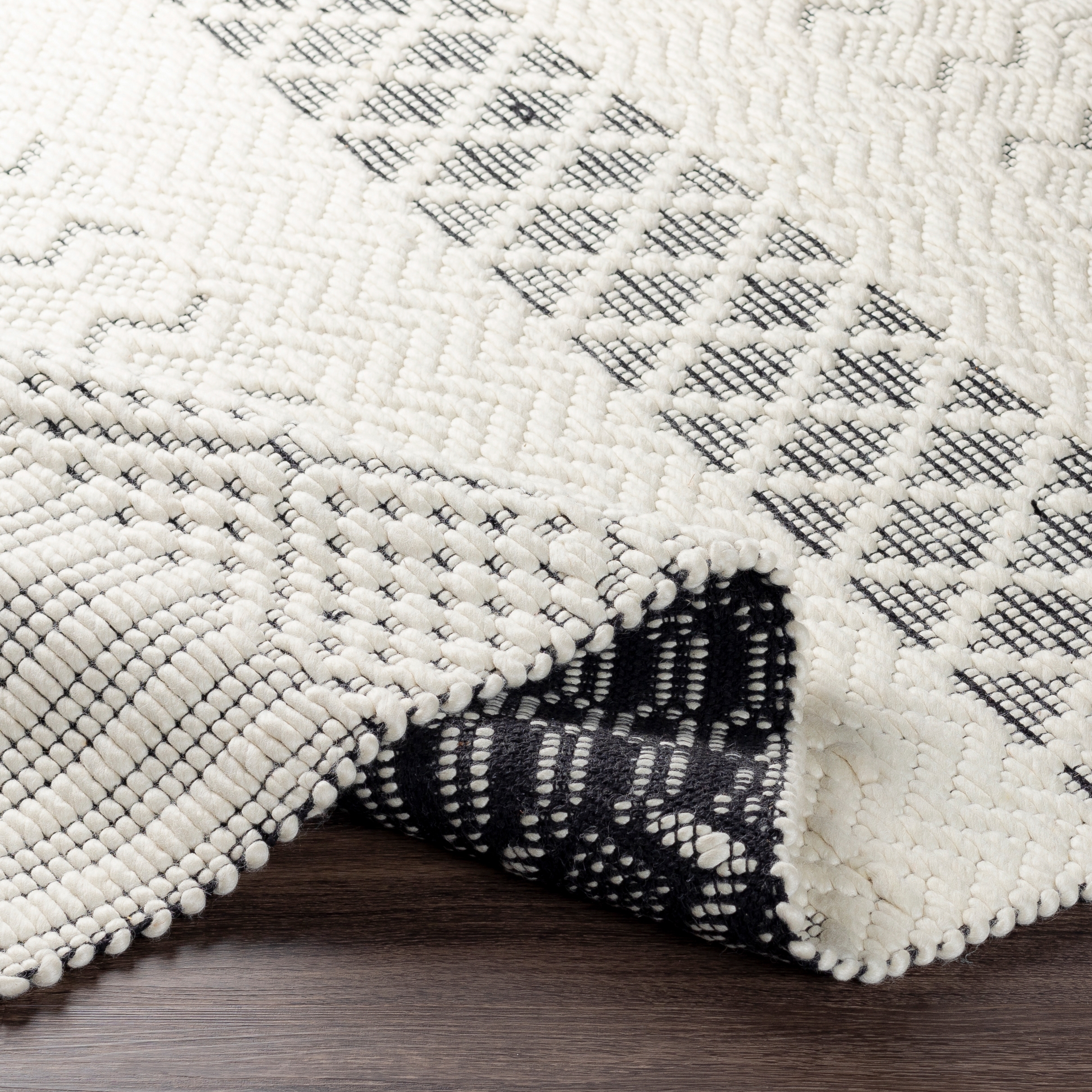 Saint Clair Beige Indoor 6' x 9' Handmade Rug - Image 4