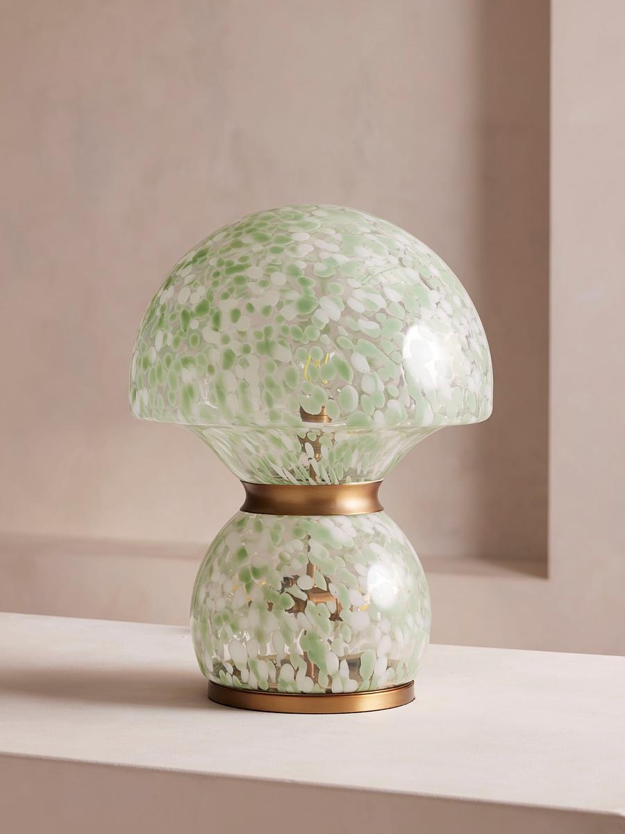 Esme Table Lamp, US - Image 0