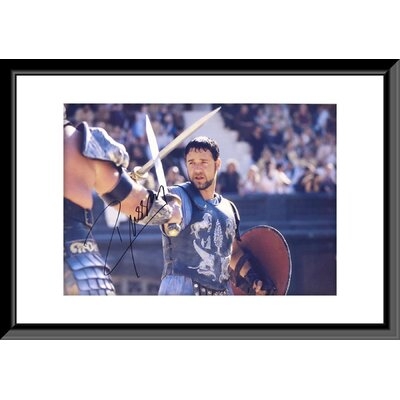 Gladiator Russell Crowe Signed Movie Photo - Image 0