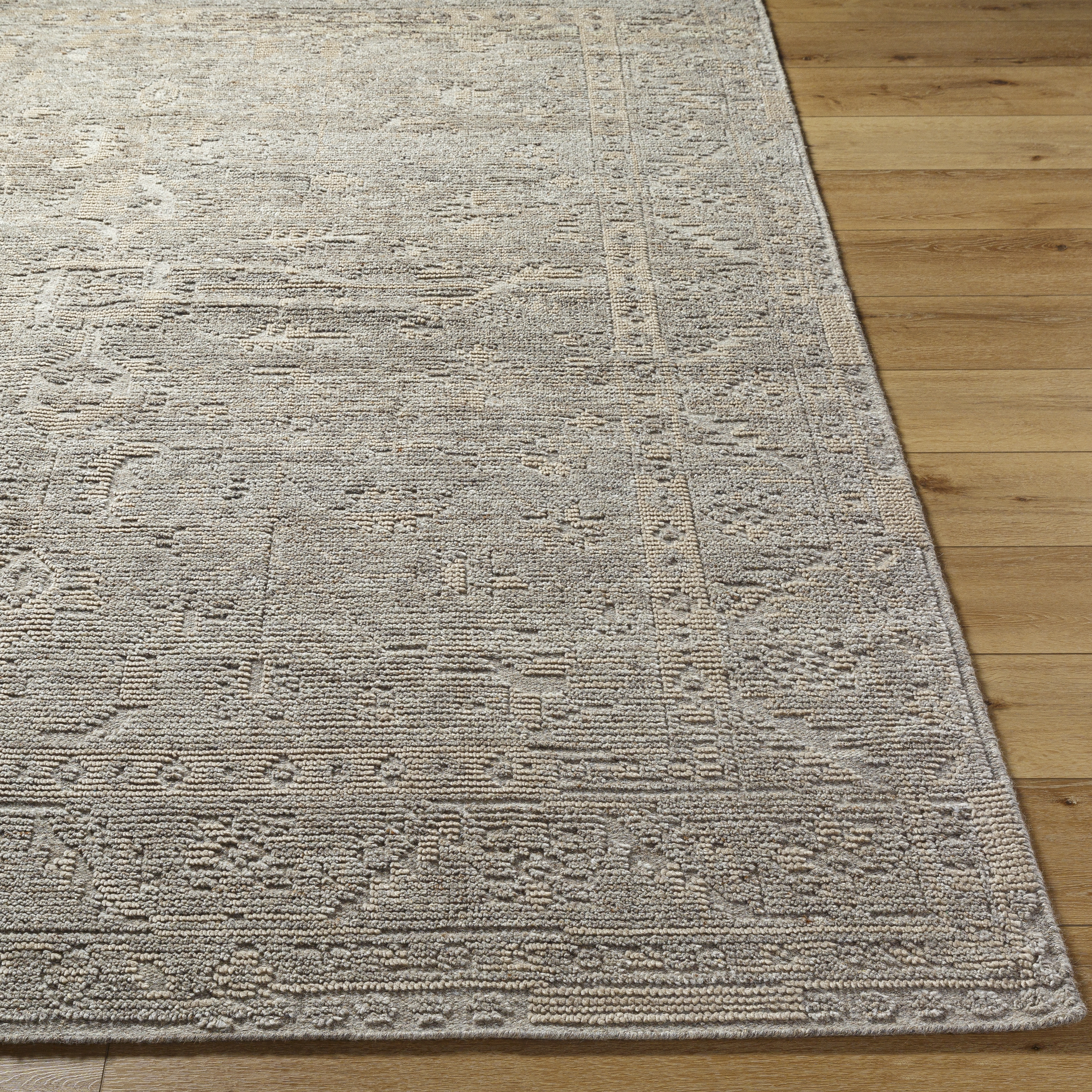 Kimberly Beige Indoor 8' x 10' Handmade Rug - Image 1
