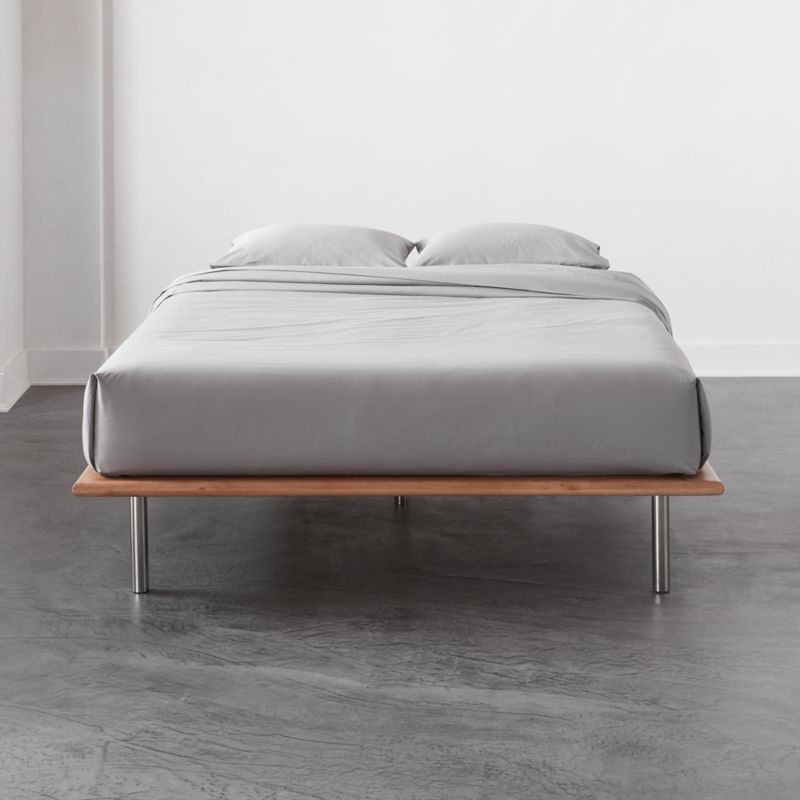 Simms Queen Natural Wood Platform Bed - Image 3