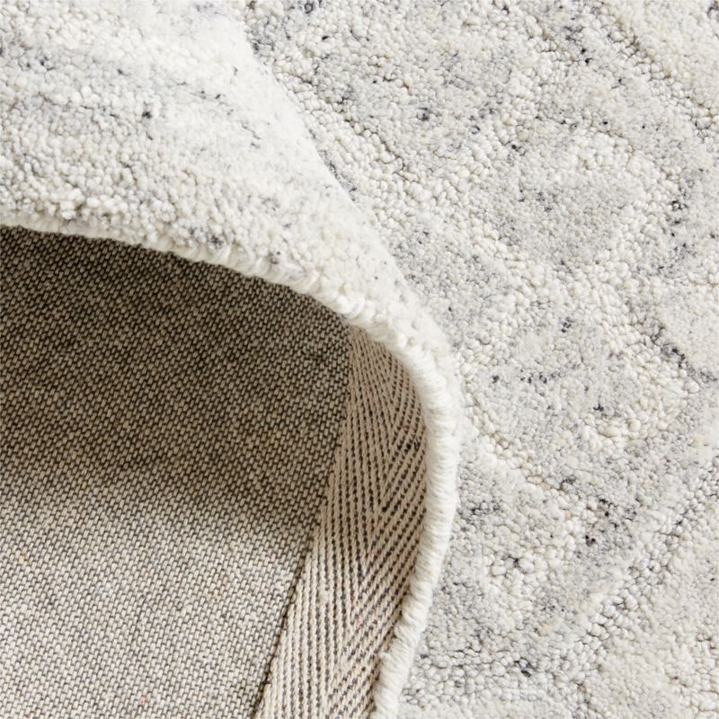 Valencia Wool Handwoven Ivory Area Rug 6'x9' - Image 1
