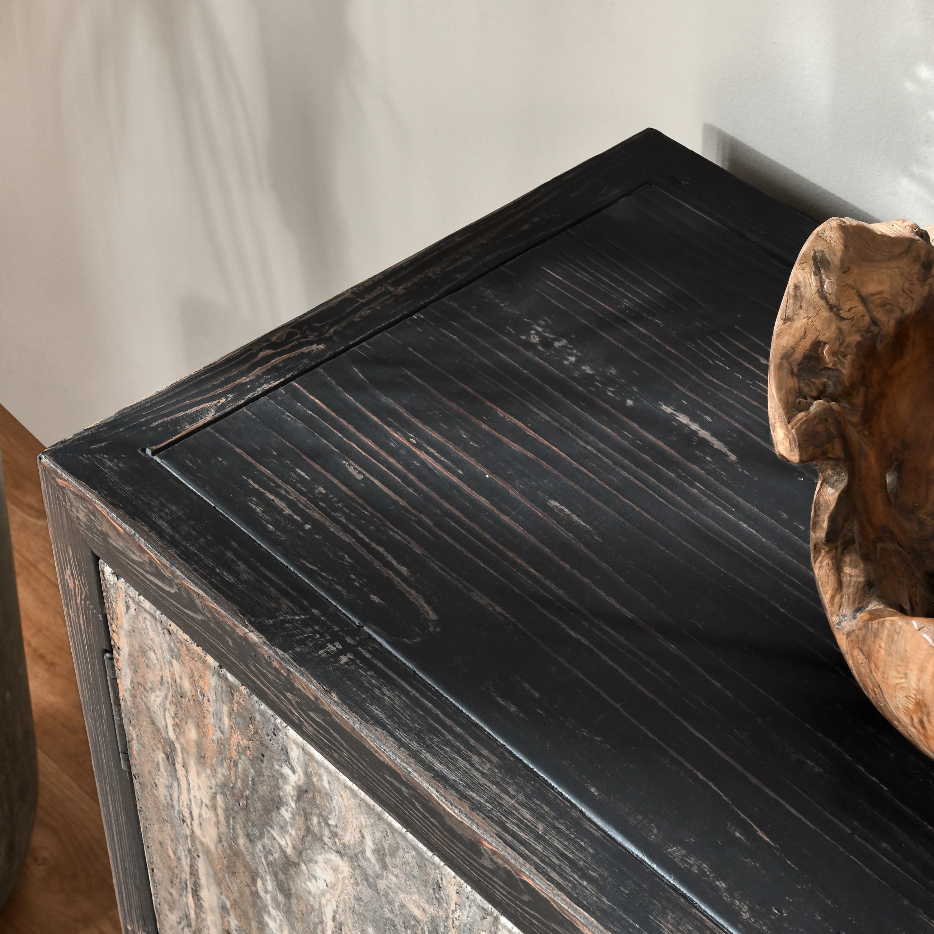 Lisbon Reclaimed Pine 6Dr Cabinet Weathered Black/Travertine - Image 9