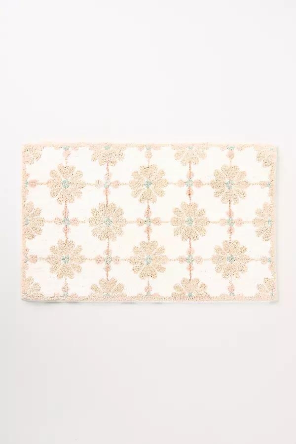 Daisy Tile Tufted Cotton Bath Mat - Image 0