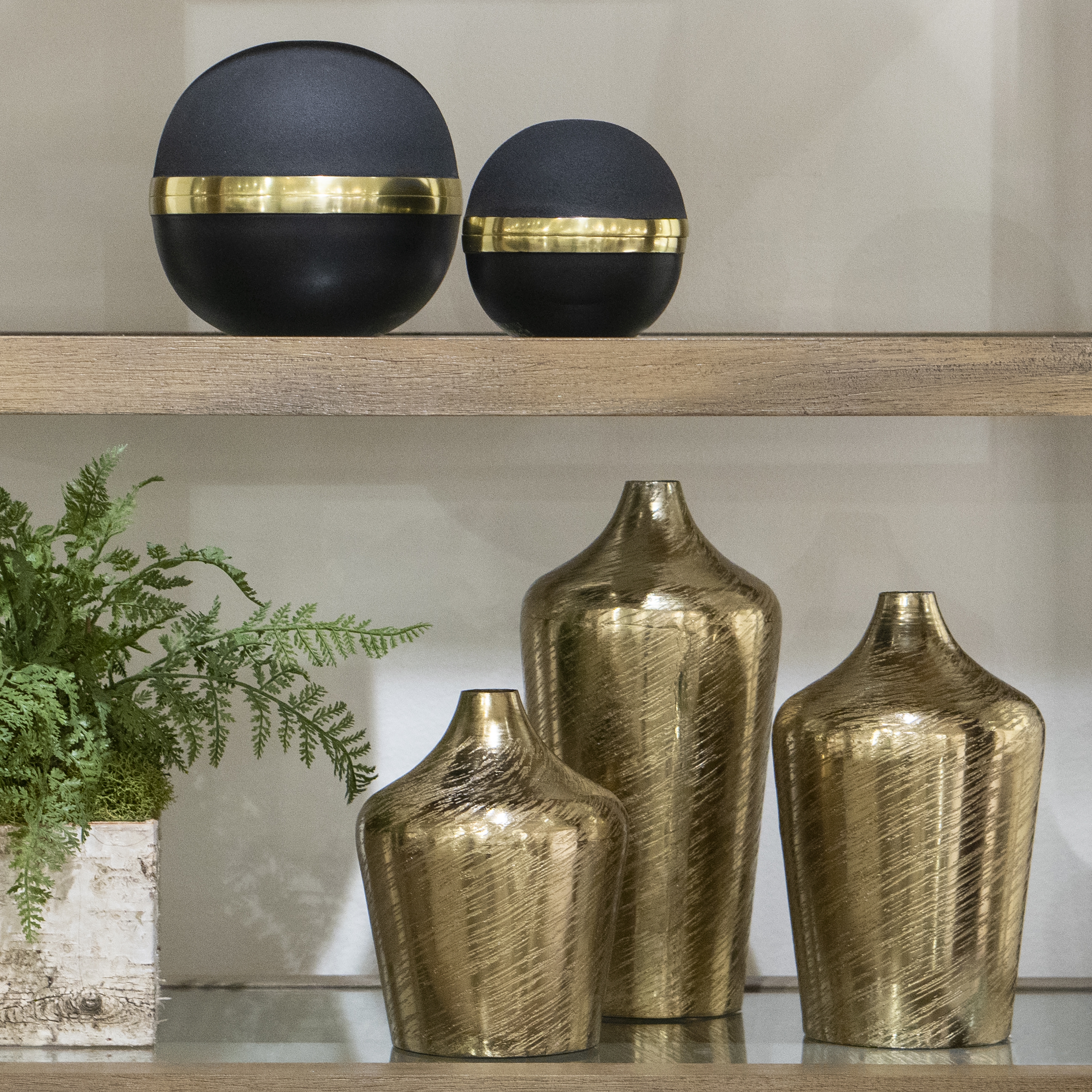 Caliza Vase - Small - Image 5