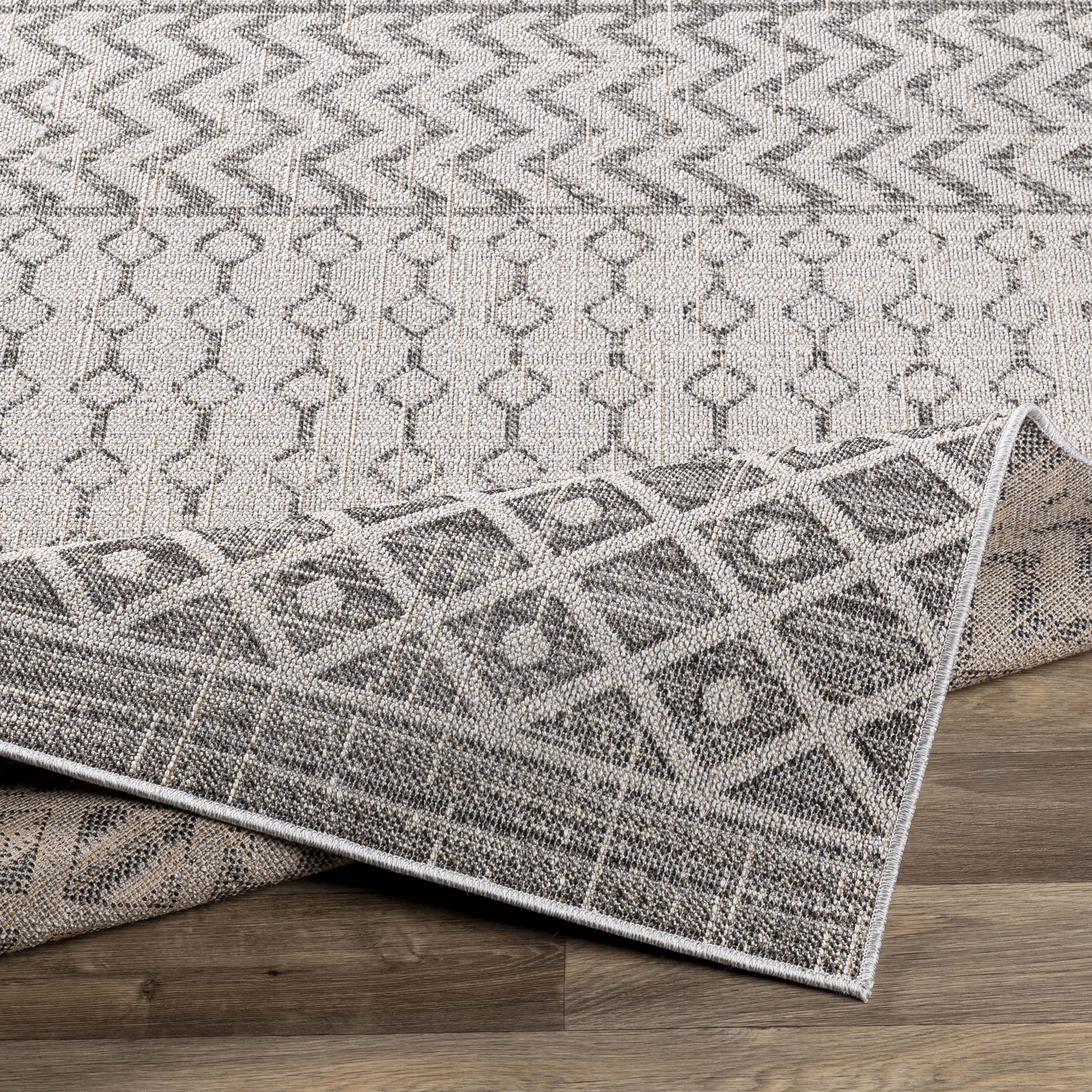 Veranda Gray Outdoor 2' x 2'11" Machine Woven Rug - Image 4