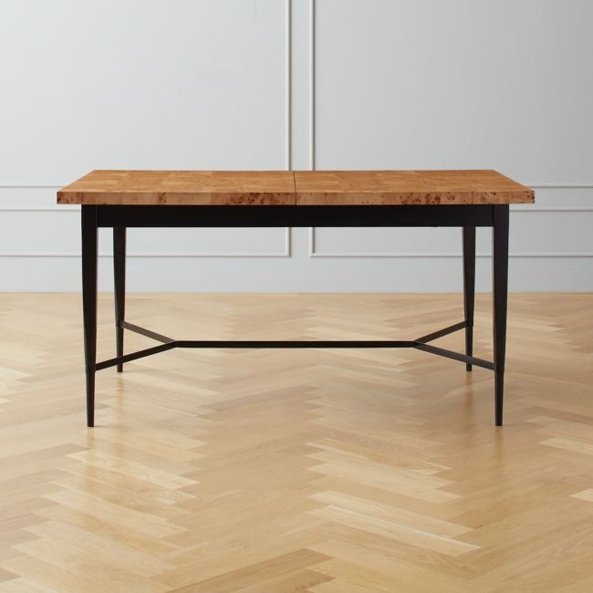 Connoisseur Extension Dining Table Model 1070 - Image 0